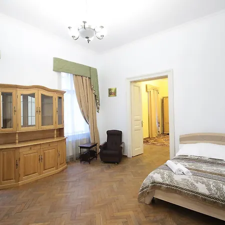 Deluxe Apartments S 6-8 Lviv Exterior photo