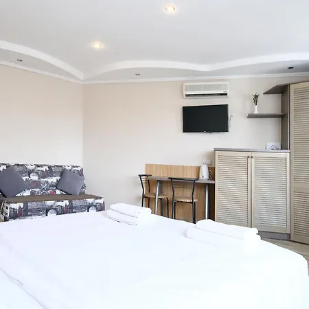 Deluxe Apartments S 6-8 Lviv Exterior photo
